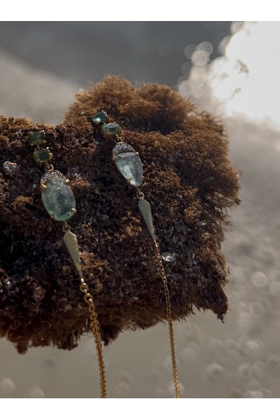 Verdant Oracle Single Earring | Dewdrop Collection