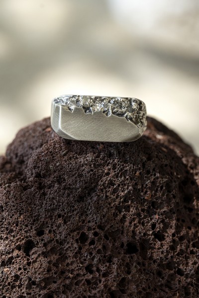 Hermes Diamond Ring| Vrachea Collection